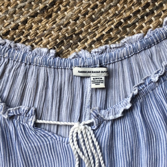 American Eagle blue/white stripe top off shoulder - Picture 2 of 3